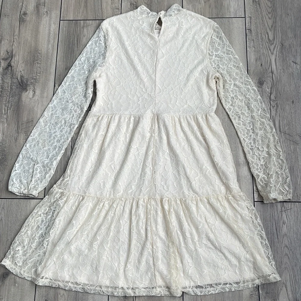 Art Class Girl Cream / Gold Stretch Lace Dress Size XL (14/16)